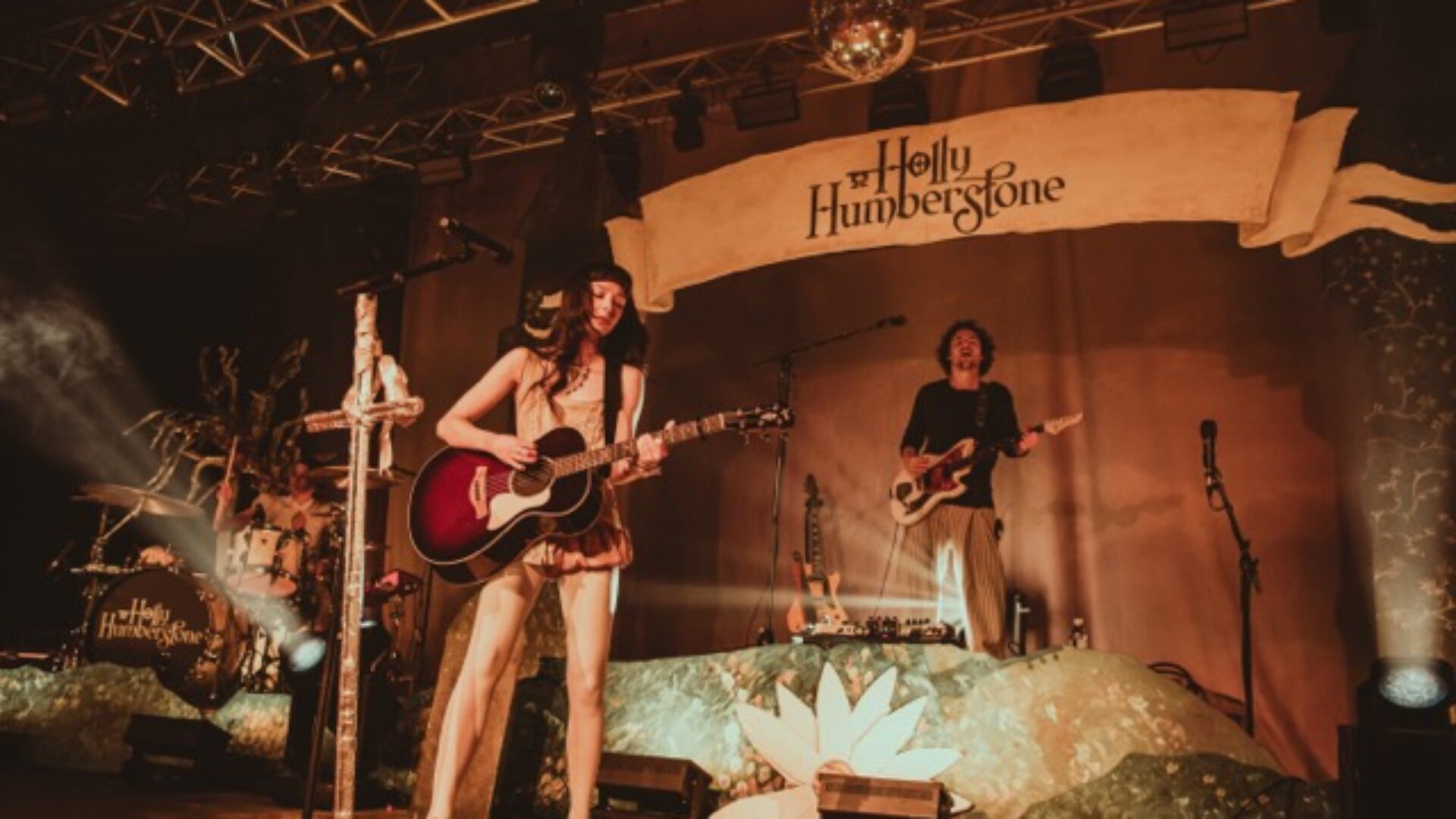 Holly Humberstone-52 Medium